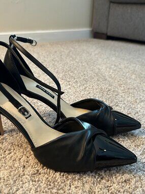 Nine West Eright3 Ankle Strap Black Heels (Size 7)